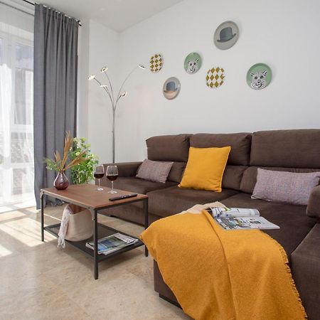 Precioso Apartamento En Pleno Centro By Rent Me Малага Экстерьер фото